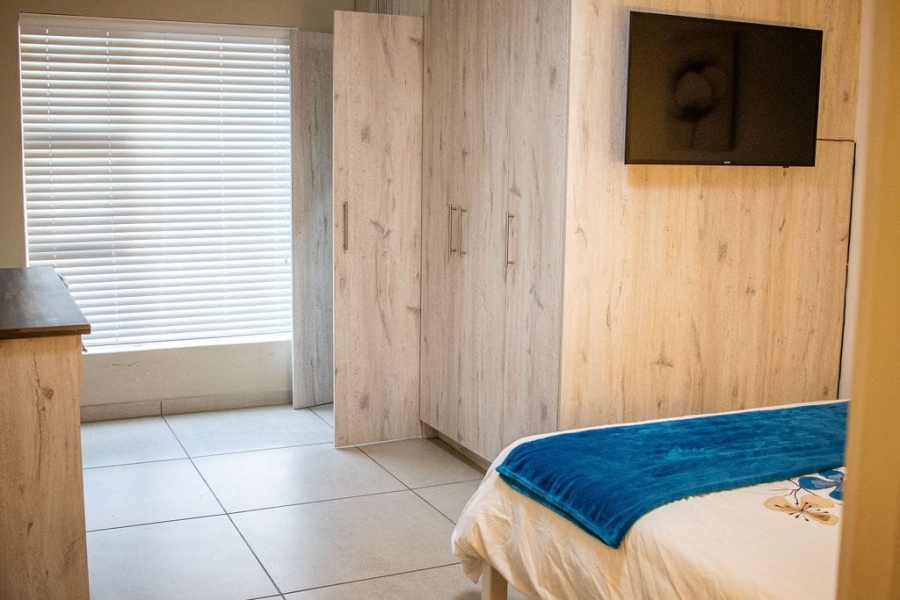 7 Bedroom Property for Sale in Aston Bay Eastern Cape